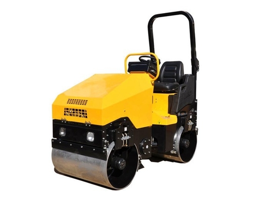 ISO پشت سر هم جاده 1.5T غلتک وزن دستگاه موتور دیزل یک سال گارانتی 1.3-1.5ton